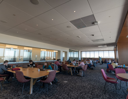 19C10302-P58-004.jpg